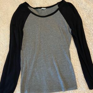 Long sleeve tee
